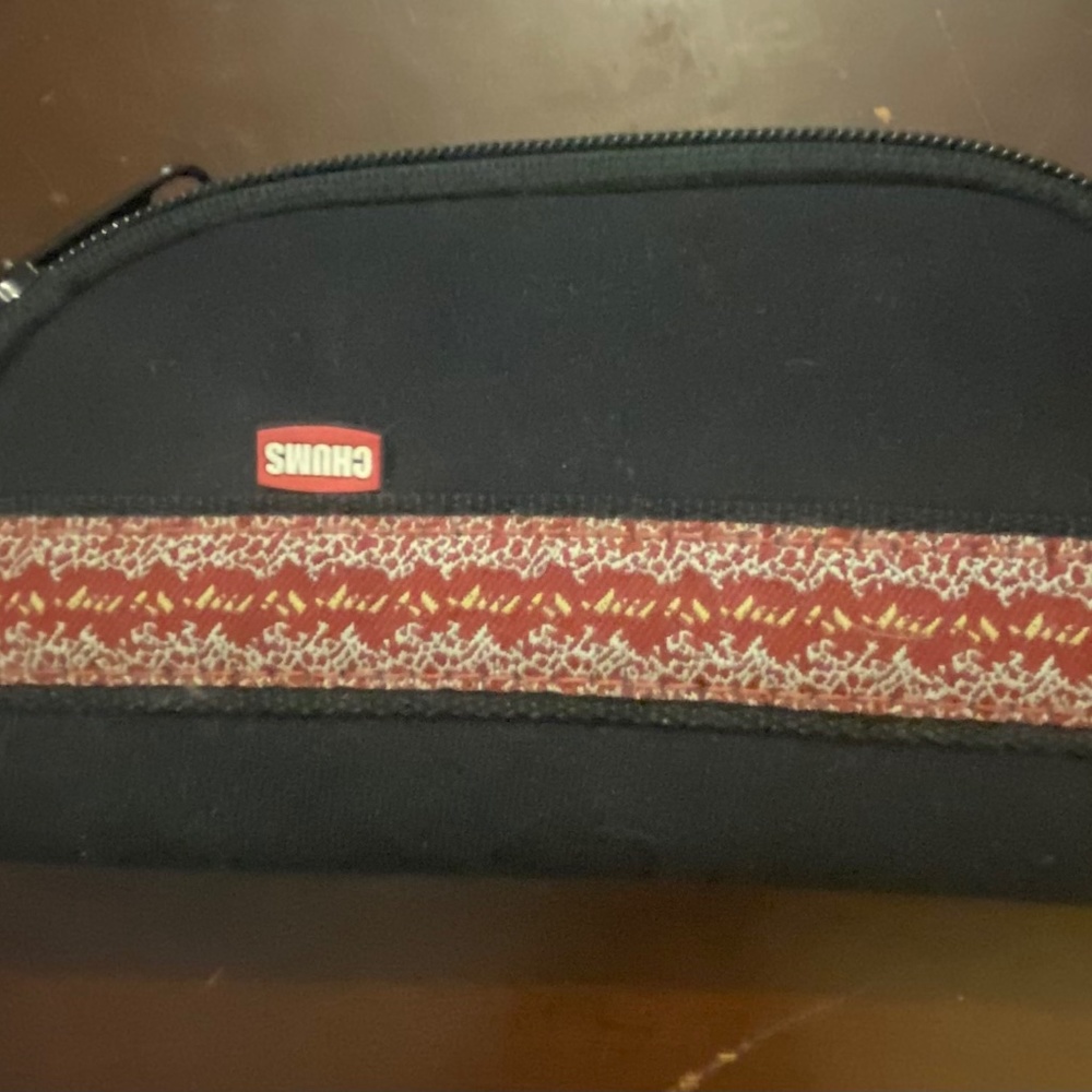 Chums shade padded sunglasses case